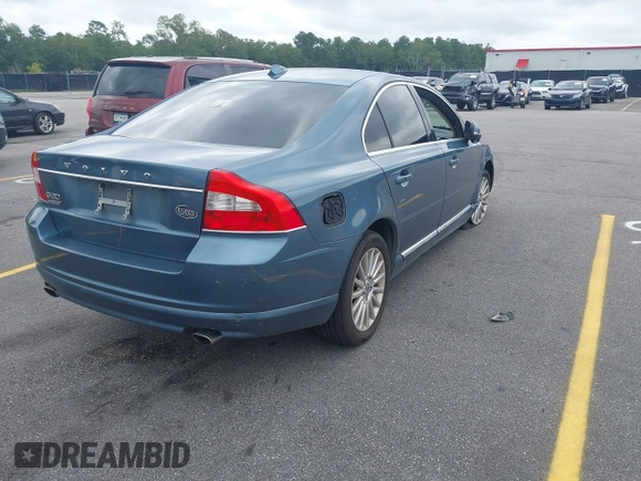 2013 Volvo S80 3.2L z VIN YV1940AS5D1168657, wystawiony jako IAAI lot #39945438 z przebiegiem 249 336 mil mil oraz . Historia ofert i sprzedaży dostępna na DreamBid. Obrazek 4.