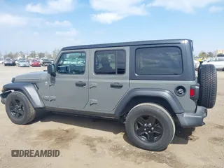 2020 Jeep Wrangler Unlimited Sport S z VIN 1C4HJXDN2LW261730, wystawiony jako IAAI lot #42034942 z przebiegiem 61 465 mil mil oraz . Historia ofert i sprzedaży dostępna na DreamBid. Obrazek 14.
