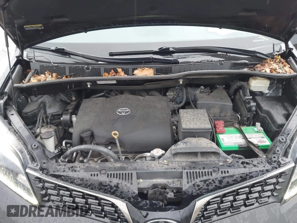2018 Toyota Sienna SE with VIN 5TDXZ3DC5JS937838, listed as a IAAI auction lot 41964525 with 63,177 mi miles and . Bid and sale history available at DreamBid. Image 10.