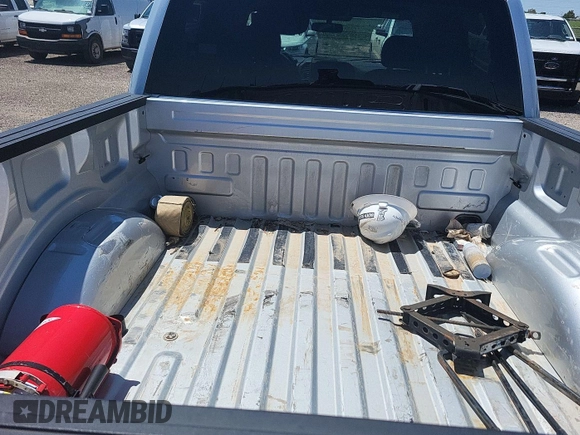 2018 Ford F-150 XL с VIN 1FTEW1E56JKF17730, выставлен на аукционе IAAI как лот 42901097 с пробегом 132 276 миль миль и . История ставок и продаж доступна на DreamBid. Изображение 9.