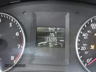 2012 Volkswagen Jetta SE with VIN 3VWDX7AJ1CM389470, listed as a IAAI auction lot 41011343 with 133,295 mi miles and . Bid and sale history available at DreamBid. Image 7.