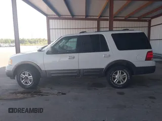 2004 Ford Expedition Special Service with VIN 1FMPU16L44LB48226, listed as a IAAI auction lot 42018315 with 154,203 mi miles. Bid and sale history available at carsss.com. Image 14.