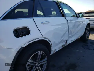 2019 Mercedes-Benz GLC with VIN WDC0G4KB7KV171233, listed as a Copart auction lot 63649642 with 20,838 mi miles. Bid and sale history available at carsss.com. Image 9.