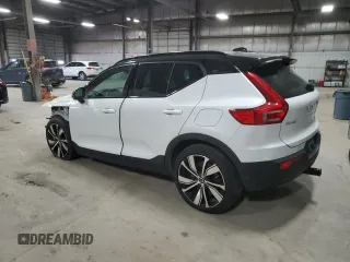 2021 Volvo XC40 with VIN YV4ED3UR3M2533813, listed as a Copart auction lot 52791125 with 32,111 mi miles and Salvage title. Bid and sale history available at DreamBid. Image 2.