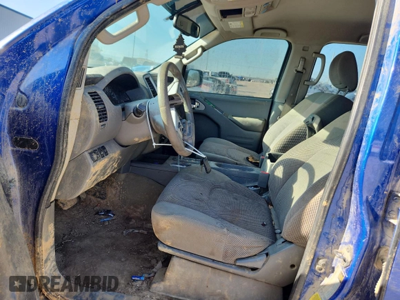 2015 Nissan Frontier SL z VIN 1N6AD0EV4FN702523, wystawiony jako Copart lot #64310095 z przebiegiem 146 012 mil mil oraz Czysty tytuł • Clean title. Historia ofert i sprzedaży dostępna na DreamBid. Obrazek 7.