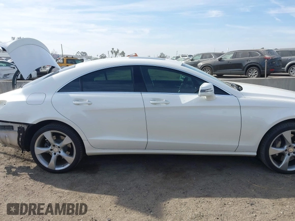 2014 Mercedes-Benz CLS-Class CLS 550 with VIN WDDLJ7DBXEA118935, listed as a IAAI auction lot 41457925 with 62,037 mi miles. Bid and sale history available at carsss.com. Image 14.