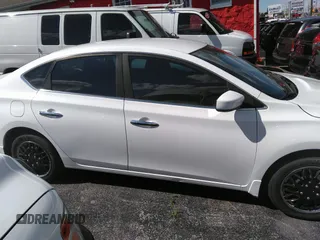 2017 Nissan Sentra SR z VIN 3N1AB7APXHY332812, wystawiony jako IAAI lot #42357841 z przebiegiem 93 378 mil mil oraz . Historia ofert i sprzedaży dostępna na DreamBid. Obrazek 13.