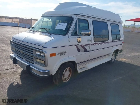 1995 Chevrolet Chevy Van with VIN 1GBEG25K5SF131291, listed as a IAAI auction lot 41861888 with 90,365 mi miles. Bid and sale history available at carsss.com. Image 2.