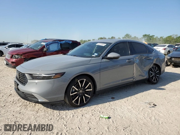 2024 Honda Accord Touring z VIN 1HGCY2F82RA043505, wystawiony jako Copart lot #52223925 z przebiegiem 16 767 mil mil oraz Szkoda całkowita • Salvage title. Historia ofert i sprzedaży dostępna na DreamBid. Obrazek 1.