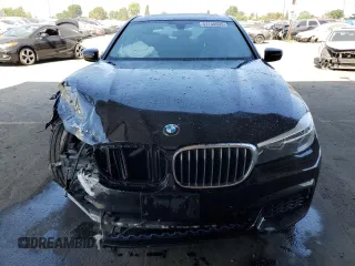 2016 BMW 7 Series 740i z VIN WBA7E2C55GG547282, wystawiony jako Copart lot #57740095 z przebiegiem Nie podano mil oraz Szkoda całkowita • Salvage title. Historia ofert i sprzedaży dostępna na DreamBid. Obrazek 5.