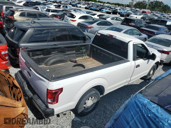 2016 Ford F-150 XL with VIN 1FTMF1C8XGKD03745, listed as a Copart auction lot 62145775 with 260,656 mi miles and Clean title. Bid and sale history available at DreamBid. Image 3.