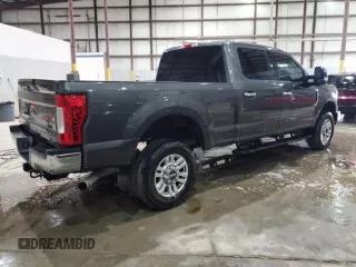 2019 Ford F-250 XL with VIN 1FT7W2B64KED74546, listed as a Copart auction lot 59730545 with 85,119 mi miles and Salvage title. Bid and sale history available at DreamBid. Image 3.