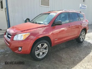 2010 Toyota RAV4 Sport z VIN JTMWK4DV3A5027005, wystawiony jako Copart lot #77465324 z przebiegiem 156 792 mil mil oraz Czysty tytuł • Clean title. Historia ofert i sprzedaży dostępna na DreamBid. Obrazek 1.