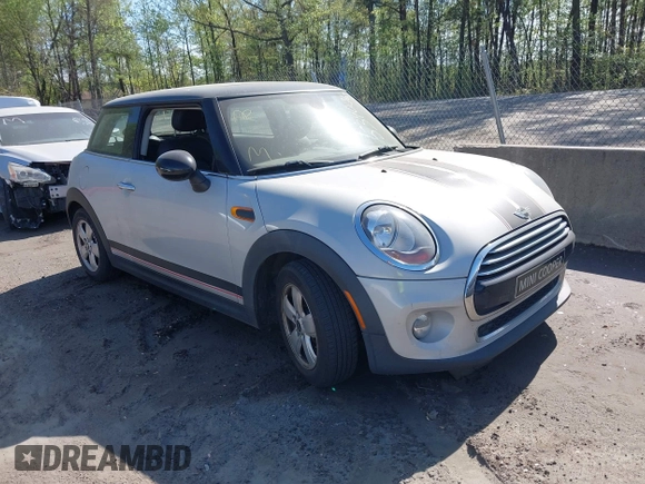 2015 MINI Hardtop с VIN WMWXM5C51F3A57788, выставлен на аукционе IAAI как лот 42103399 с пробегом 150 000 миль миль и . История ставок и продаж доступна на DreamBid. Изображение 1.