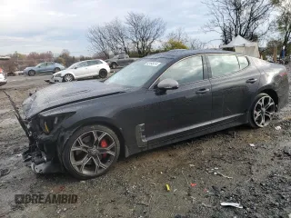 2018 Kia Stinger GT1 with VIN KNAE45LC7J6010954, listed as a Copart auction lot 82493414 with 86,362 mi miles and Salvage Title. Bid and sale history available at carsss.com. Image 1.