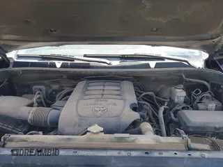 2015 Toyota Tundra SR5 z VIN 5TFEM5F13FX091191, wystawiony jako IAAI lot #41887843 z przebiegiem 91 588 mil mil oraz . Historia ofert i sprzedaży dostępna na DreamBid. Obrazek 10.