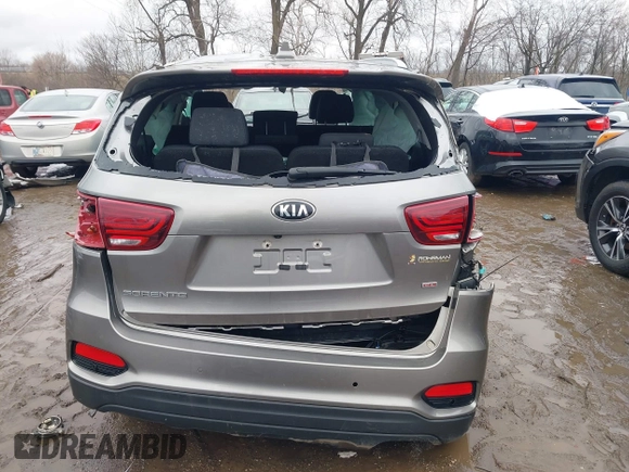 2019 Kia Sorento LX z VIN 5XYPGDA33KG537484, wystawiony jako IAAI lot #41441778 z przebiegiem 99 170 mil mil oraz . Historia ofert i sprzedaży dostępna na DreamBid. Obrazek 16.