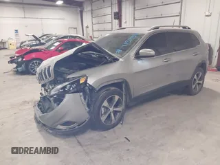 2019 Jeep Cherokee Limited with VIN 1C4PJMDX4KD217959, listed as a IAAI auction lot 41521547 with 30,153 mi miles and . Bid and sale history available at DreamBid. Image 2.