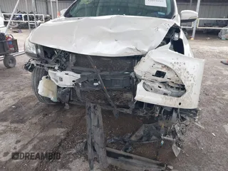 2015 Ford Escape Titanium z VIN 1FMCU0J91FUA27610, wystawiony jako IAAI lot #42095995 z przebiegiem 122 521 mil mil oraz . Historia ofert i sprzedaży dostępna na DreamBid. Obrazek 6.