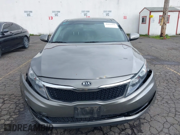 2012 Kia Optima EX with VIN 5XXGN4A76CG022770, listed as a IAAI auction lot 41825939 with 214,445 mi miles. Bid and sale history available at carsss.com. Image 6.