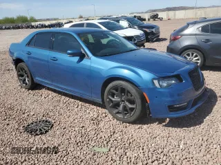 2022 Chrysler 300 Touring L with VIN 2C3CCADG7NH162975, listed as a Copart auction lot 52186545 with 67,522 mi miles and Salvage Title. Bid and sale history available at DreamBid. Image 4.