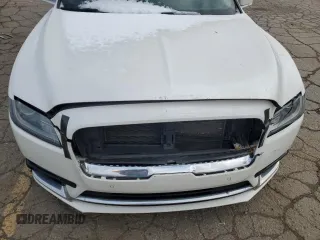 2017 Lincoln Continental Reserve with VIN 1LN6L9NP8H5623856, listed as a Copart auction lot 82551954 with 107,492 mi miles and Clean Title. Bid and sale history available at carsss.com. Image 11.