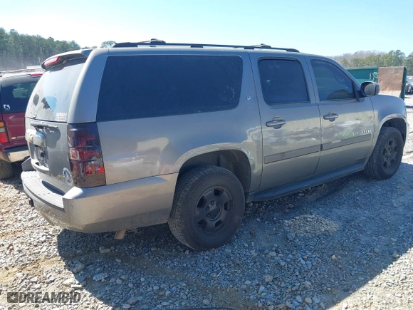 2007 Chevrolet Suburban LTZ with VIN 1GNFC16047J173546, listed as a IAAI auction lot 41653723 with 1 mi miles. Bid and sale history available at carsss.com. Image 4.
