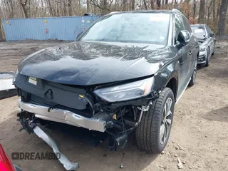 2025 Audi Q5 S line Premium Plus with VIN WA1EAAFY2S2035114, listed as a IAAI auction lot 42001102 with 778 mi miles and . Bid and sale history available at DreamBid. Image 13.