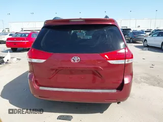 2014 Toyota Sienna LE AAS z VIN 5TDKK3DC1ES420380, wystawiony jako IAAI lot #41836363 z przebiegiem 147 265 mil mil oraz . Historia ofert i sprzedaży dostępna na DreamBid. Obrazek 17.