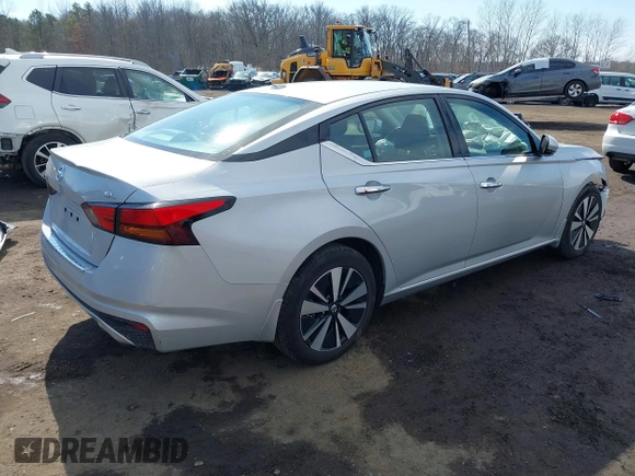 2020 Nissan Altima 2.5 SL with VIN 1N4BL4EV3LN322219, listed as a IAAI auction lot 41635181 with 11,574 mi miles. Bid and sale history available at carsss.com. Image 4.