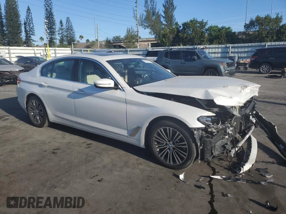 2019 BMW 5 Series 540i xDrive with VIN WBAJE7C58KWW09923, listed as a Copart auction lot 50146235 with 42,440 mi miles and Non Repairable. Bid and sale history available at carsss.com. Image 4.