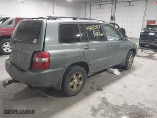 2005 Toyota Highlander with VIN JTEHD21A650033792, listed as a IAAI auction lot 41483617 with 246,068 mi miles. Bid and sale history available at carsss.com. Image 4.