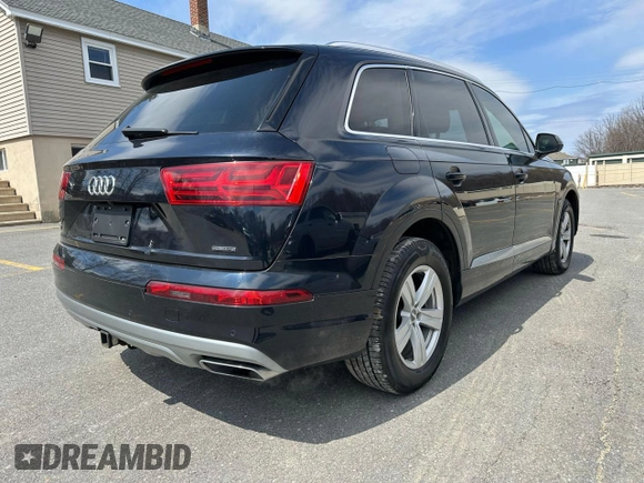 2018 Audi Q7 Premium Plus with VIN WA1LHAF77JD004065, listed as a Copart auction lot 52912895 with 70,583 mi miles and Clean Title. Bid and sale history available at carsss.com. Image 3.