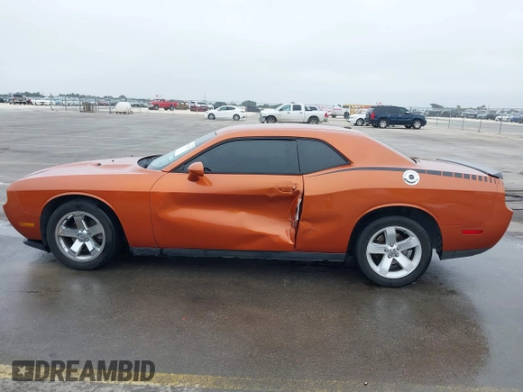 2011 Dodge Challenger z VIN 2B3CJ4DG9BH602419, wystawiony jako IAAI lot #40753257 z przebiegiem 124 282 mil mil oraz . Historia ofert i sprzedaży dostępna na DreamBid. Obrazek 14.