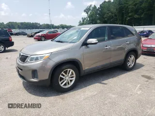 2015 Kia Sorento LX with VIN 5XYKTCA69FG613872, listed as a Copart auction lot 63763405 with 105,354 mi miles and Clean title. Bid and sale history available at DreamBid. Image 1.