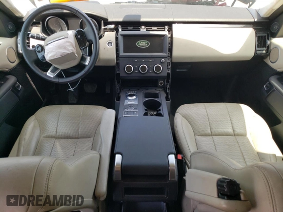2019 Land Rover Discovery SE with VIN SALRG2RV0K2401898, listed as a Copart auction lot 69344504 with 31,548 mi miles and Salvage Title. Bid and sale history available at carsss.com. Image 8.