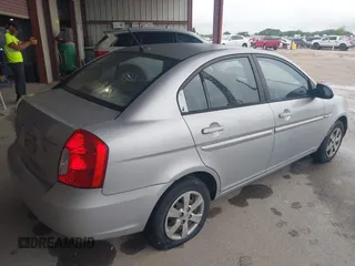 2009 Hyundai Accent Auto GLS with VIN KMHCN46C99U349778, listed as a IAAI auction lot 41871523 with 140,012 mi miles. Bid and sale history available at carsss.com. Image 4.