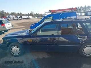 1995 Mercedes-Benz E with VIN WDBEA92E7SF310418, listed as a IAAI auction lot 41762503 with 206,153 mi miles and . Bid and sale history available at DreamBid. Image 6.