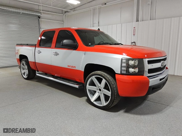 2009 Chevrolet Silverado 1500 LS with VIN 3GCEC13C79G121271, listed as a Copart auction lot 44428185 with 206,007 mi miles and Clean Title. Bid and sale history available at carsss.com. Image 4.