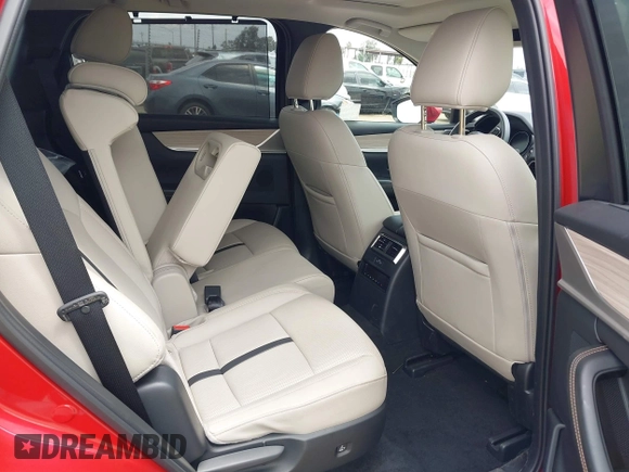 2025 Mazda CX-90 Preferred z VIN JM3KKBHD9S1208744, wystawiony jako IAAI lot #42019049 z przebiegiem 4 663 mil mil oraz . Historia ofert i sprzedaży dostępna na DreamBid. Obrazek 8.