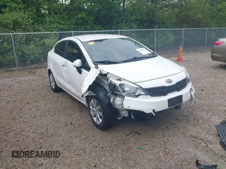 2017 Kia Rio LX z VIN KNADM4A35H6117584, wystawiony jako IAAI lot #42244051 z przebiegiem 123 378 mil mil oraz . Historia ofert i sprzedaży dostępna na DreamBid. Obrazek 1.