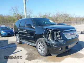 2012 GMC Yukon Denali with VIN 1GKS2EEF9CR128383, listed as a IAAI auction lot 41205425 with 210,190 mi miles. Bid and sale history available at carsss.com. Image 1.