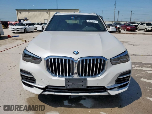 2022 BMW X5 xDrive40i with VIN 5UXCR6C0XN9K68069, listed as a Copart auction lot 52612385 with Not provided miles and Clean title. Bid and sale history available at DreamBid. Image 5.