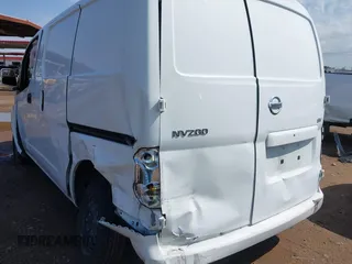 2016 Nissan NV200 S с VIN 3N6CM0KN2GK697424, выставлен на аукционе IAAI как лот 42432266 с пробегом 130 182 миль миль и . История ставок и продаж доступна на DreamBid. Изображение 19.