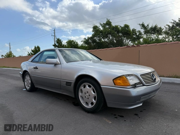 1994 Mercedes-Benz SL with VIN WDBFA63E0RF094472, listed as a Copart auction lot 58923925 with 55,706 mi miles and Clean title. Bid and sale history available at DreamBid. Image 1.