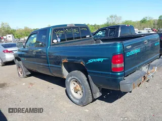 1997 Dodge 1500 with VIN 1B7HF13Z0VJ542945, listed as a IAAI auction lot 42100061 with 142,749 mi miles and . Bid and sale history available at carsss.com. Image 3.