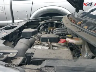 2018 Ford Explorer z VIN 1FM5K7B8XJGB26706, wystawiony jako IAAI lot #42437462 z przebiegiem 82 942 mil mil oraz . Historia ofert i sprzedaży dostępna na DreamBid. Obrazek 20.