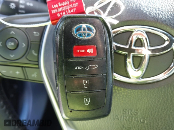 2022 Toyota Venza LE with VIN JTEAAAAH1NJ117577, listed as a IAAI auction lot 41803675 with 34,562 mi miles. Bid and sale history available at carsss.com. Image 11.