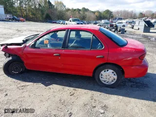 2001 Chevrolet Cavalier with VIN 1G1JC524417392460, listed as a IAAI auction lot 41066125 with 289,377 mi miles. Bid and sale history available at carsss.com. Image 15.
