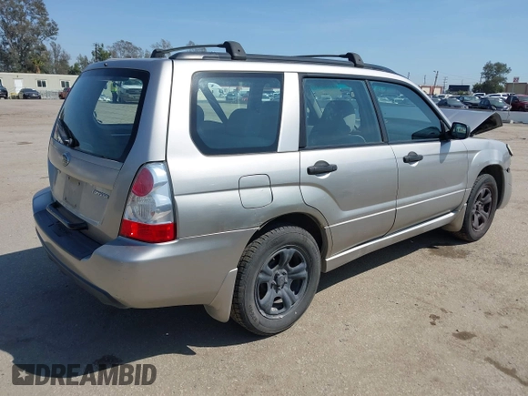 2006 Subaru Forester 2.5 X with VIN JF1SG63646H704810, listed as a IAAI auction lot 41980744 with 117,297 mi miles. Bid and sale history available at carsss.com. Image 4.